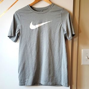 Kids Grey dry-fit Nike T- Shirt size X-Large